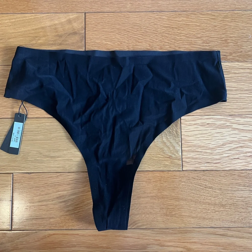 Skims Naked High Waisted Thong - Picture 1 of 5